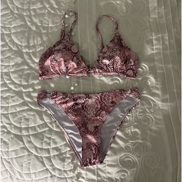 Bikini Bundle - Picture 6 of 10